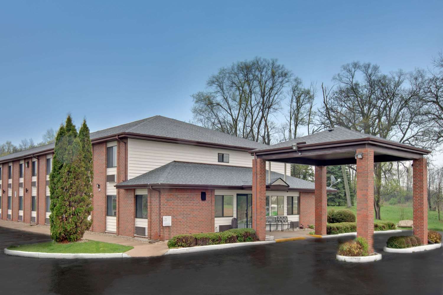 Baymont Inn and Suites by Wyndham Richmond 5/9