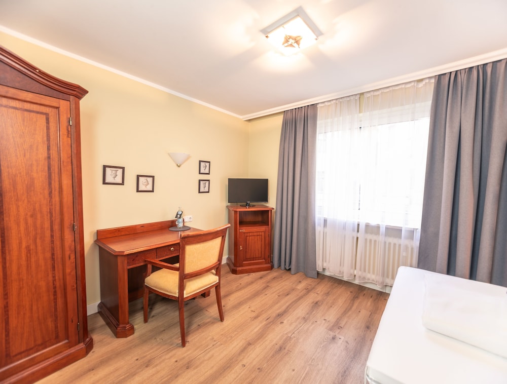 Acanthushotel Munich 35/50