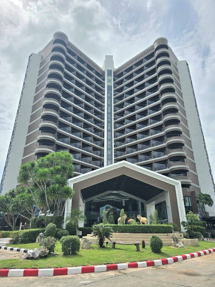 First Pacific Cirrus Hotel photo5