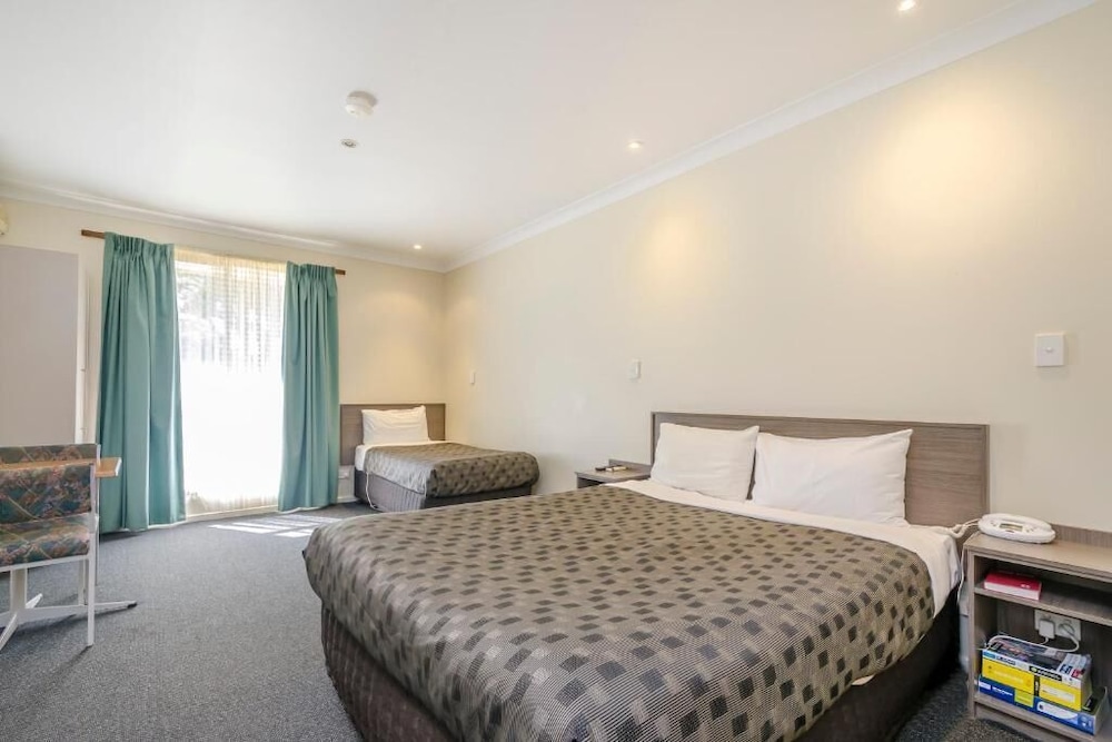Werribee Motel & Apartments 17/63