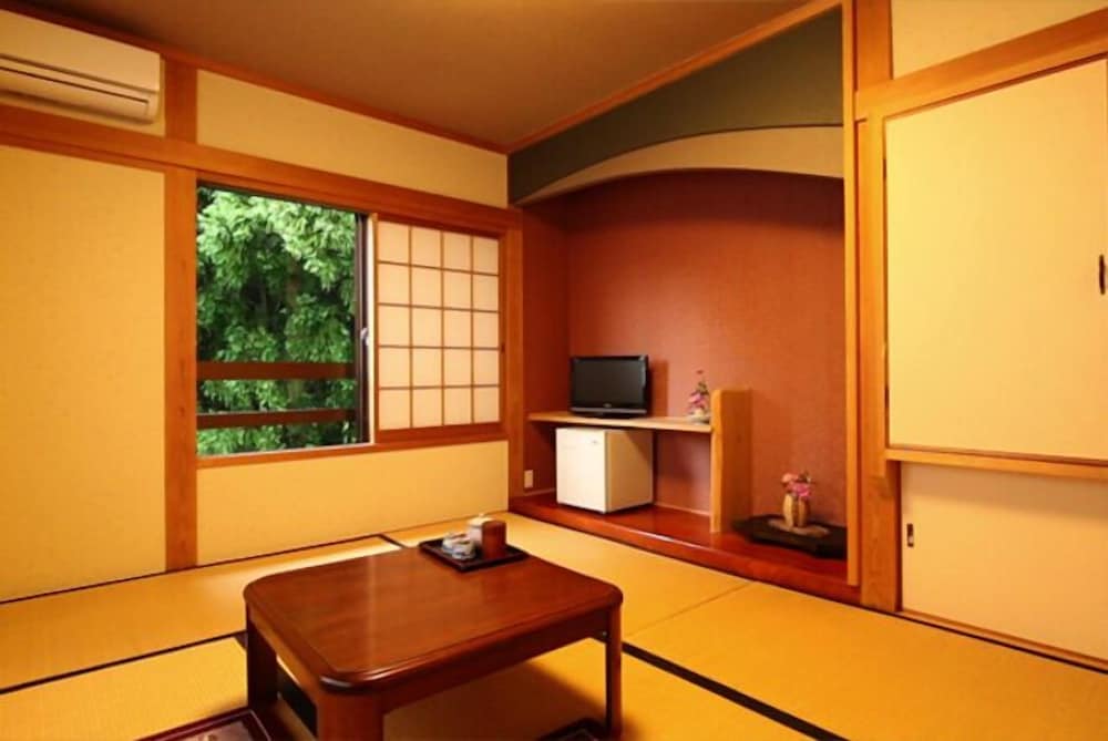 Minshuku Asogen 5/41