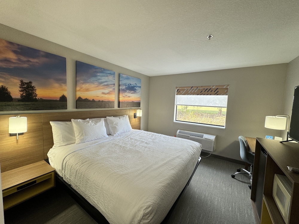 Days Inn by Wyndham Washington Court House 11/33