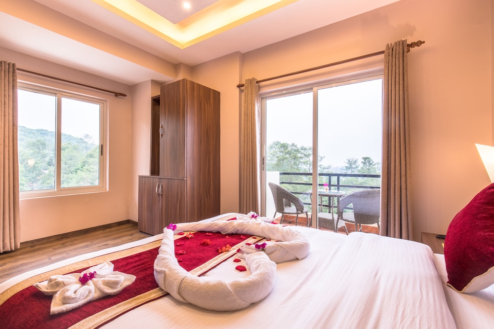 Hotel Sarathi 12/50