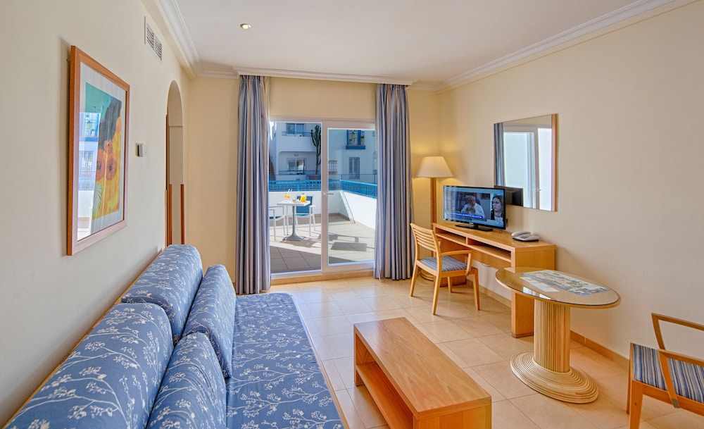 Punta Del Cantal Hotel Suites 22/48