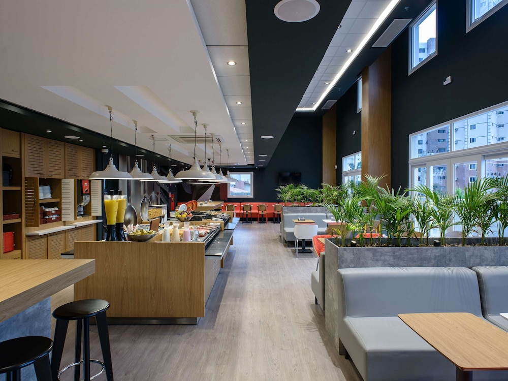 Ibis Fortaleza Centro De Eventos 46/51