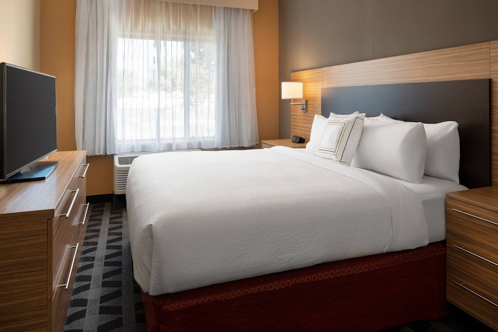 TownePlace Suites by Marriott Fresno Clovis 11/39