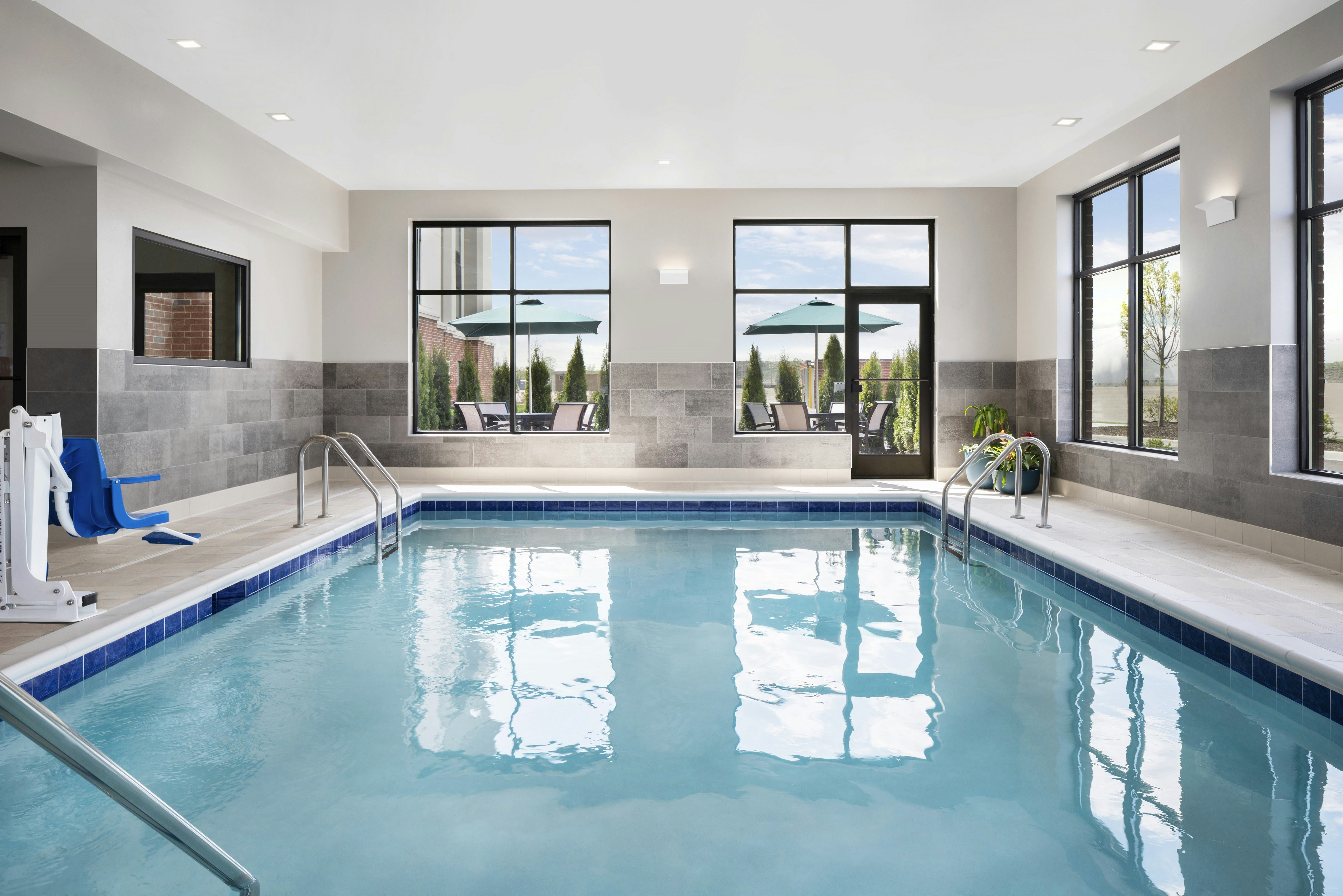 Hampton Inn & Suites Bridgeview Chicago 19/41