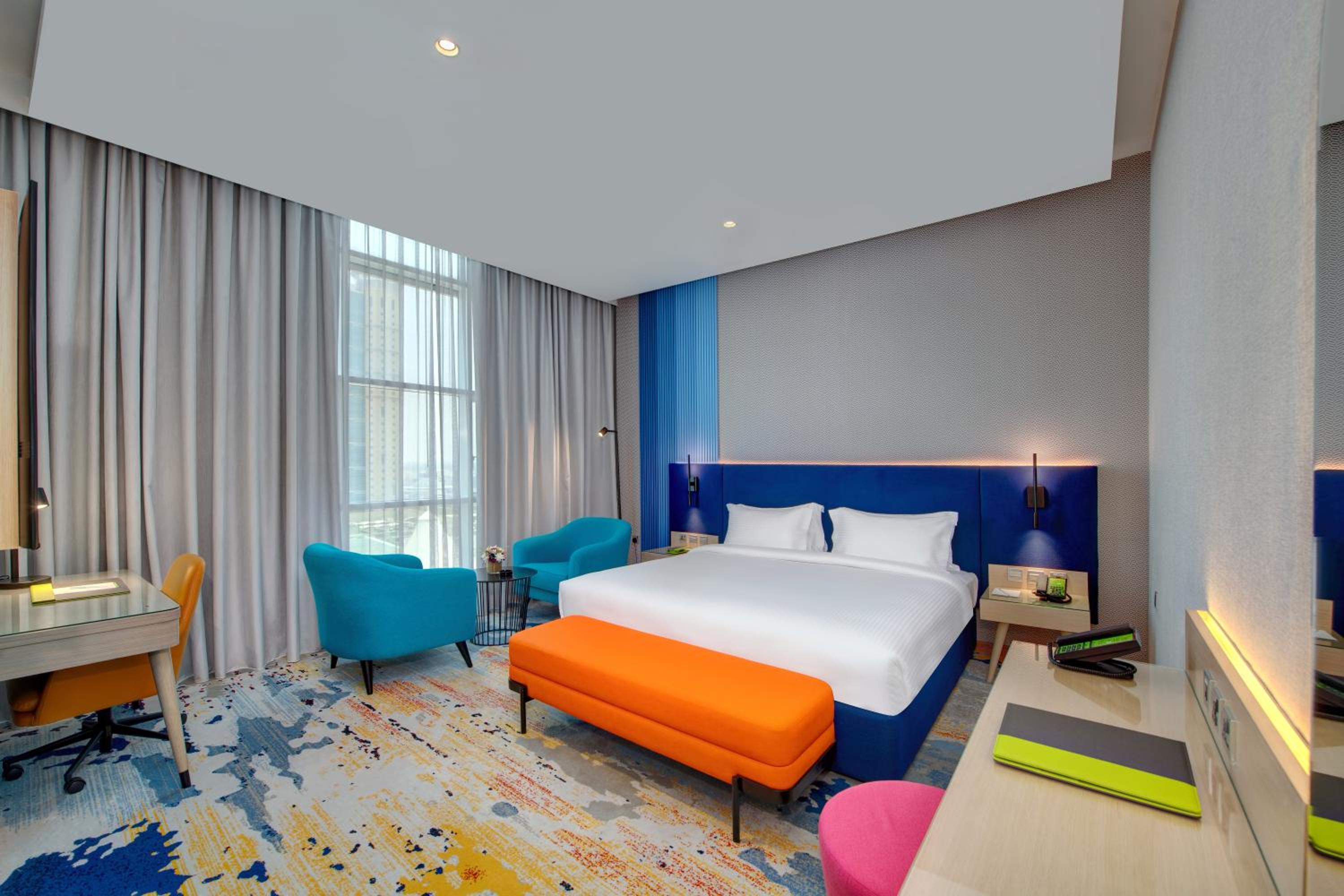 Room, King Bed, Queen Bed, City View