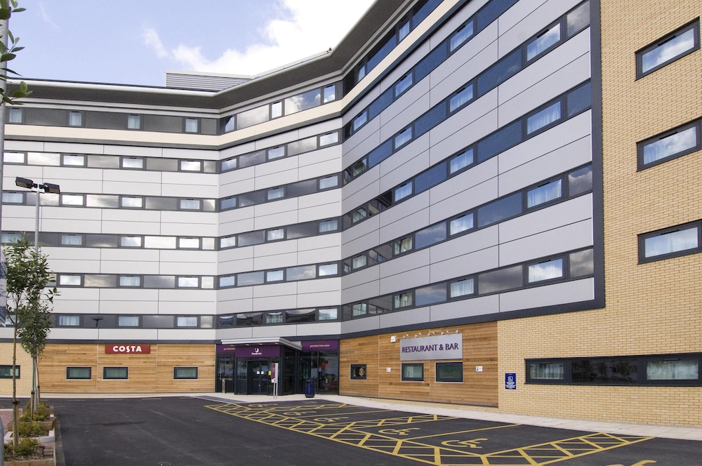 Premier Inn Manchester Airport (M56/J6) Runger Lane South Hotel 44/55