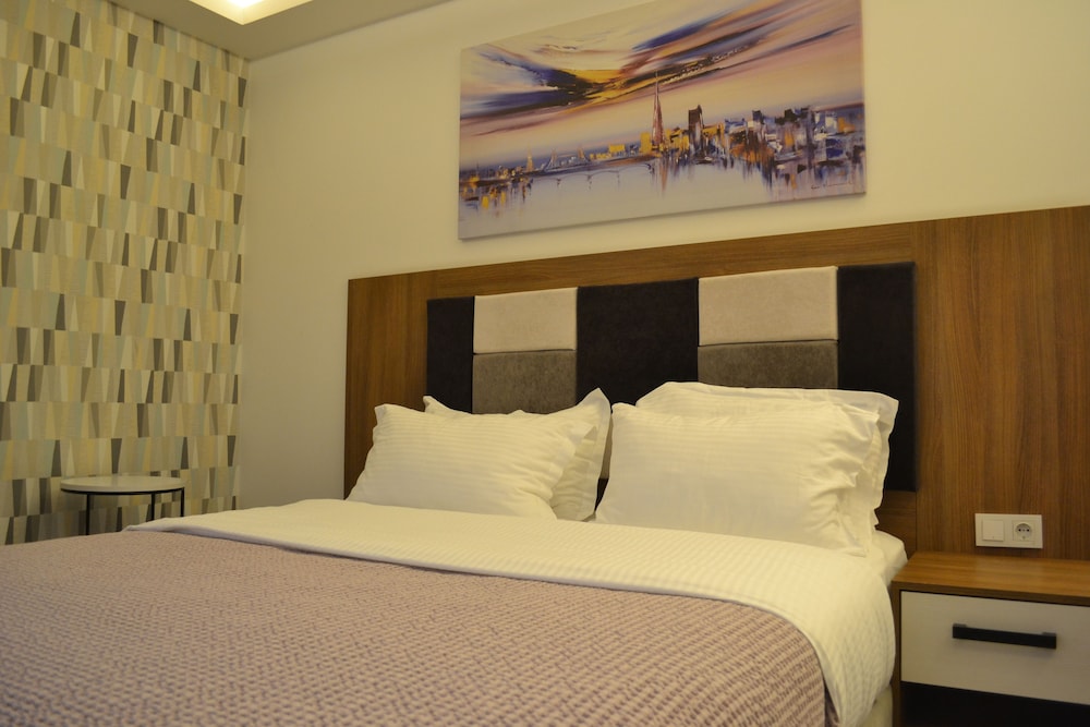 Rivada Otel 19/40