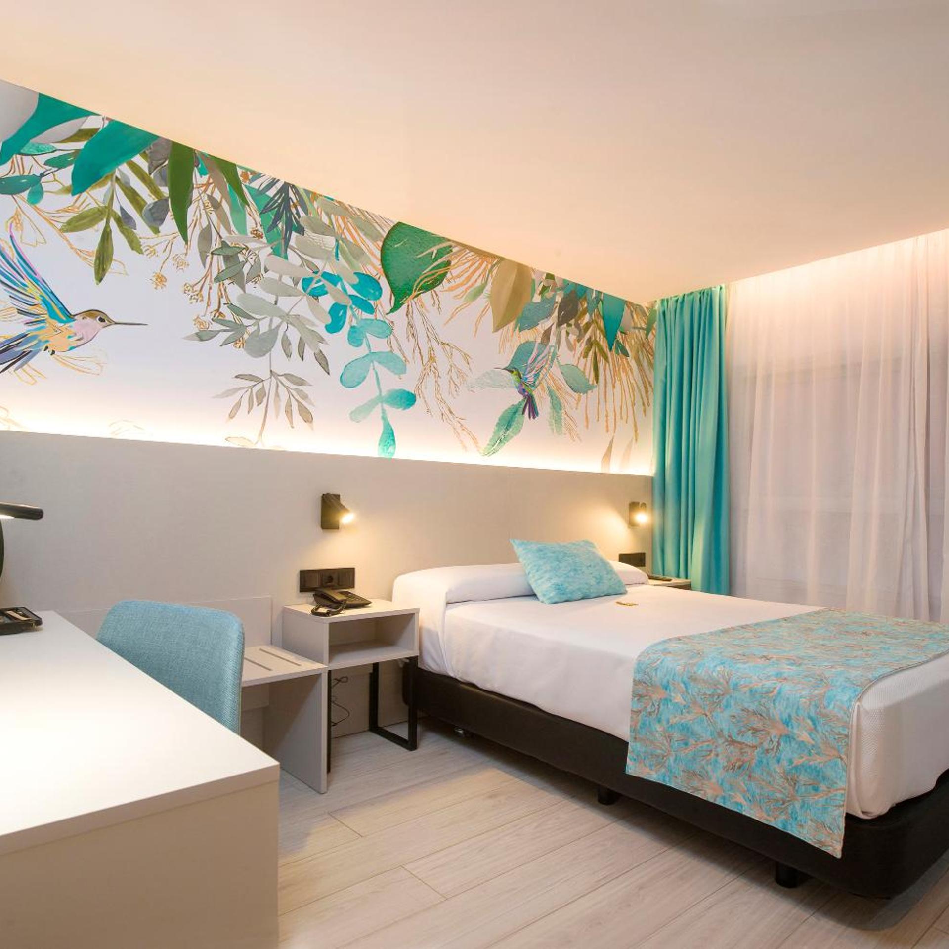Single Room No Balcony