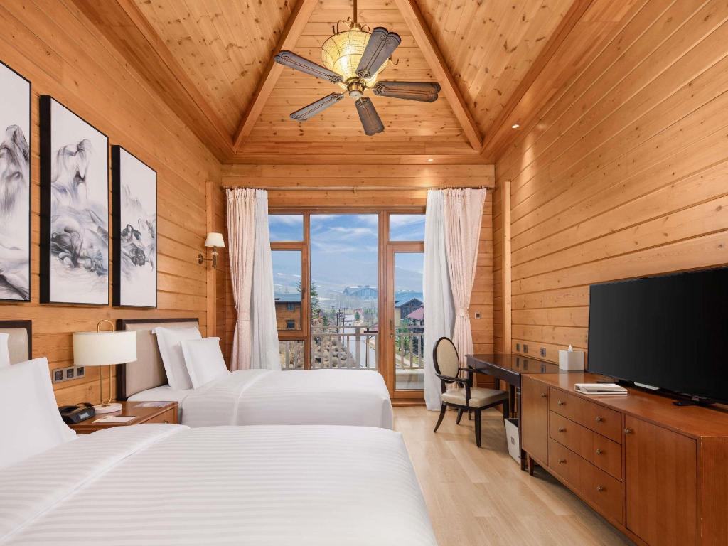 Swiss, Family, Villa, King and Twin Beds, Mountain View, Swissotel Resort Changbaishan 11/16