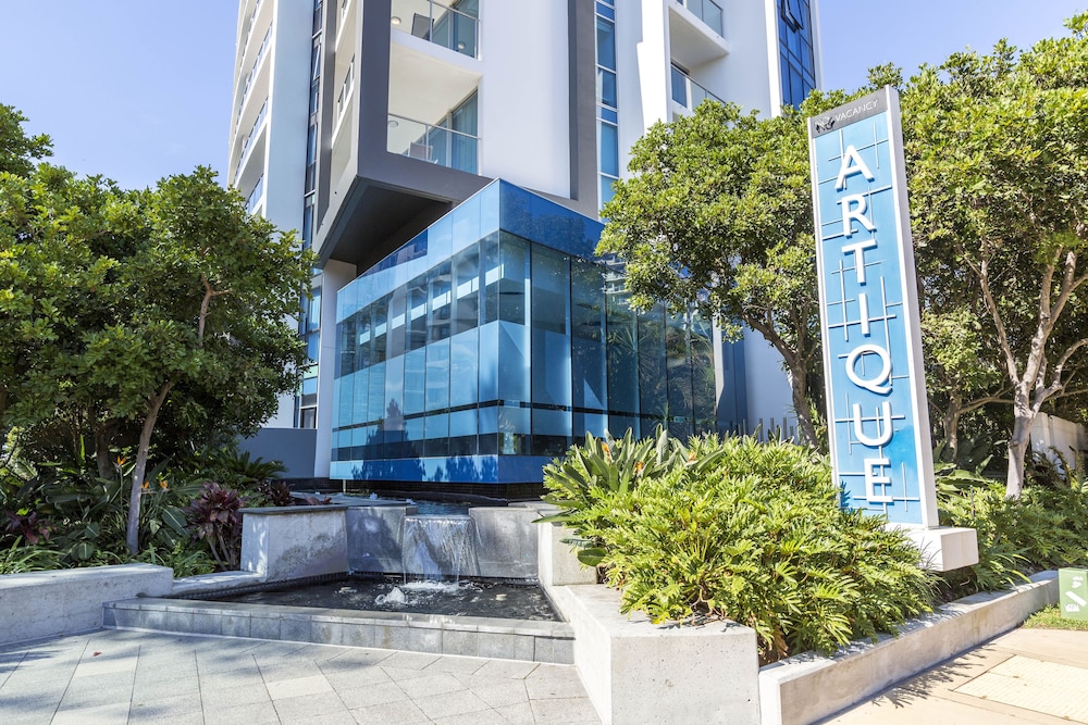 Artique Surfers Paradise 5/74