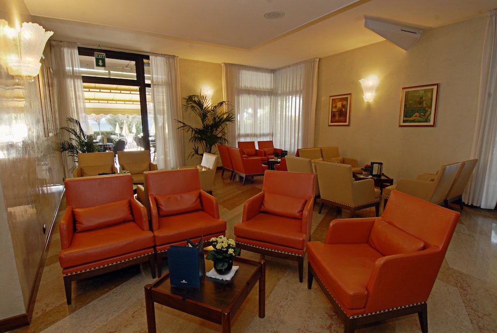 Hotel Du Lac et Bellevue 45/63