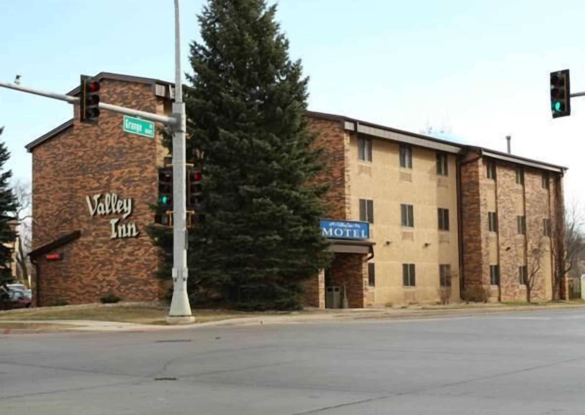 Valley Inn 26/27