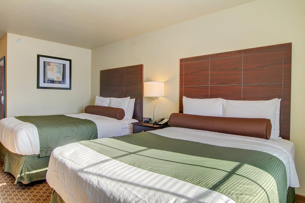 Travelodge by Wyndham Steele 12/49