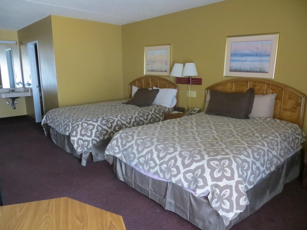 Days Inn Colorado Springs/Garden of the Gods 5/36