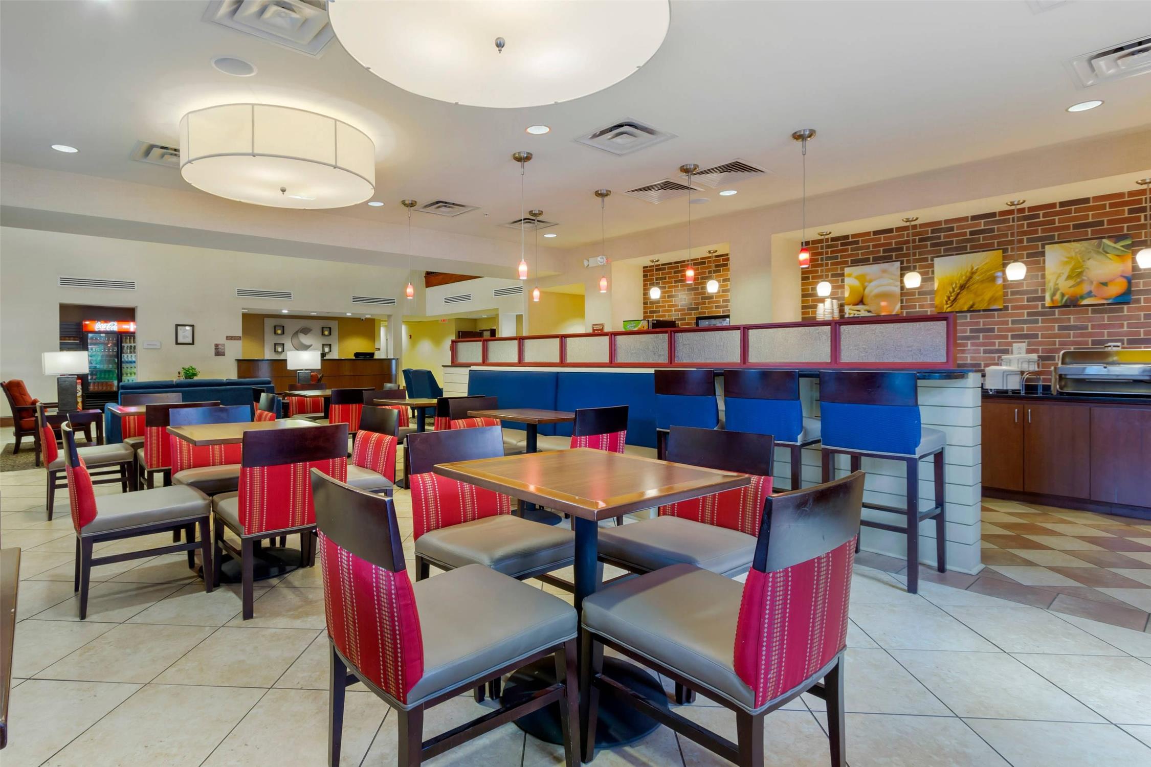 Comfort Suites West of The Ashley 34/46