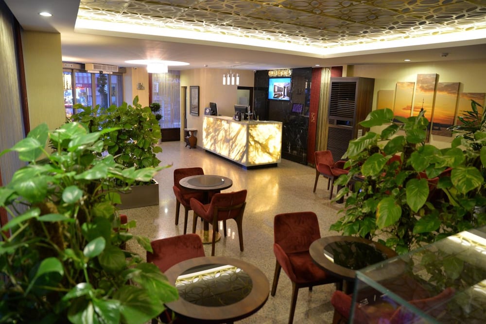 Golden Siyav Hotel 55/75