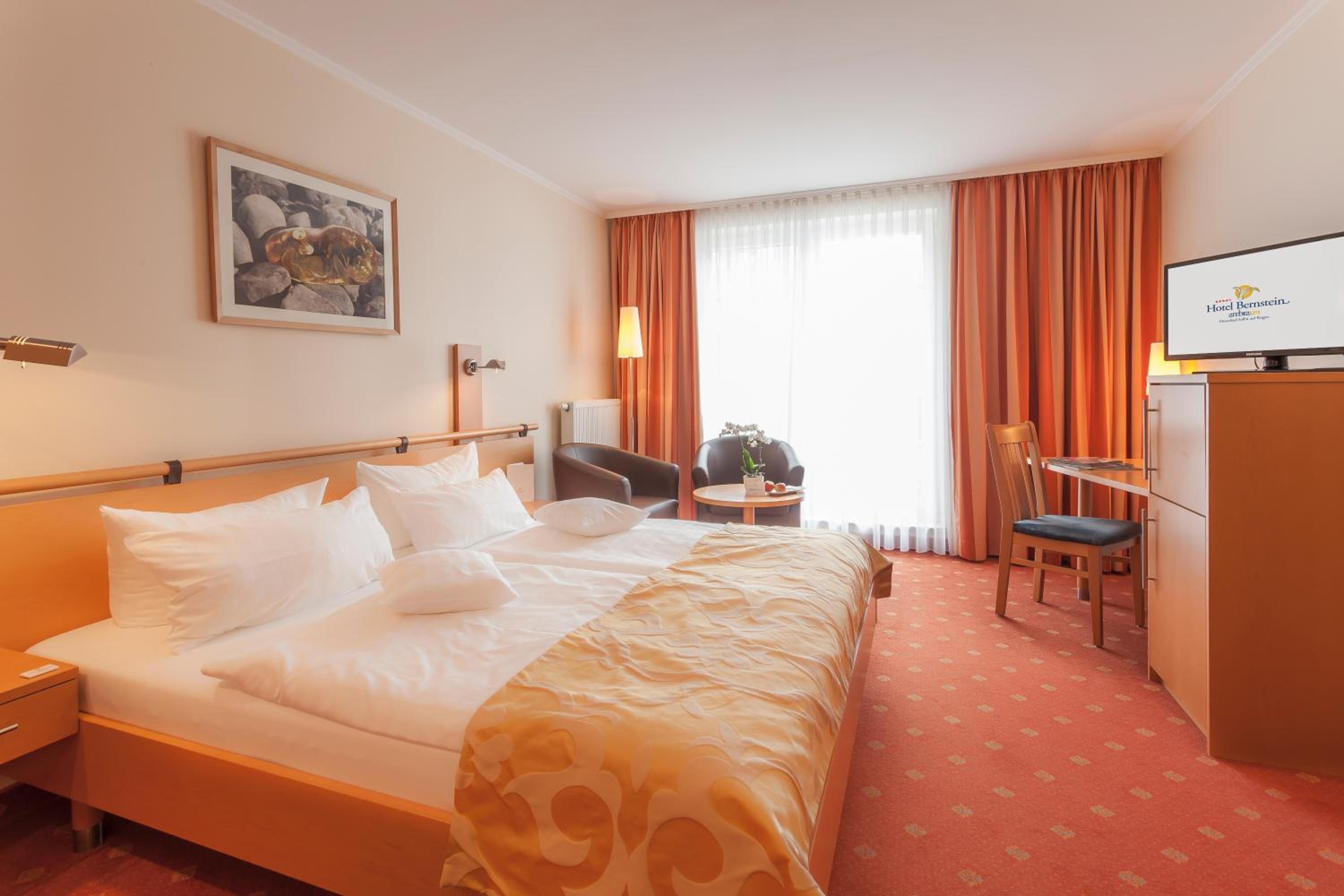 Room, Double Bed, No Sea View, Balcony، Hotel Bernstein 5/8