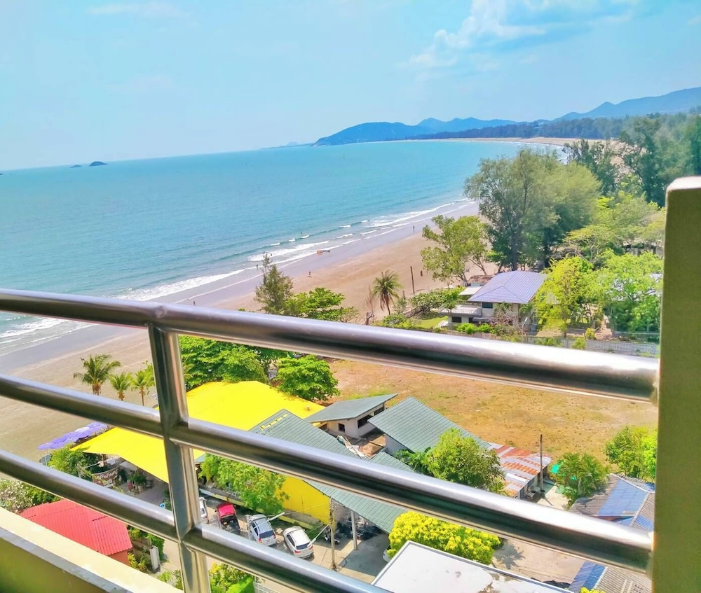Hua Hin Blue Wave Resort 29/30