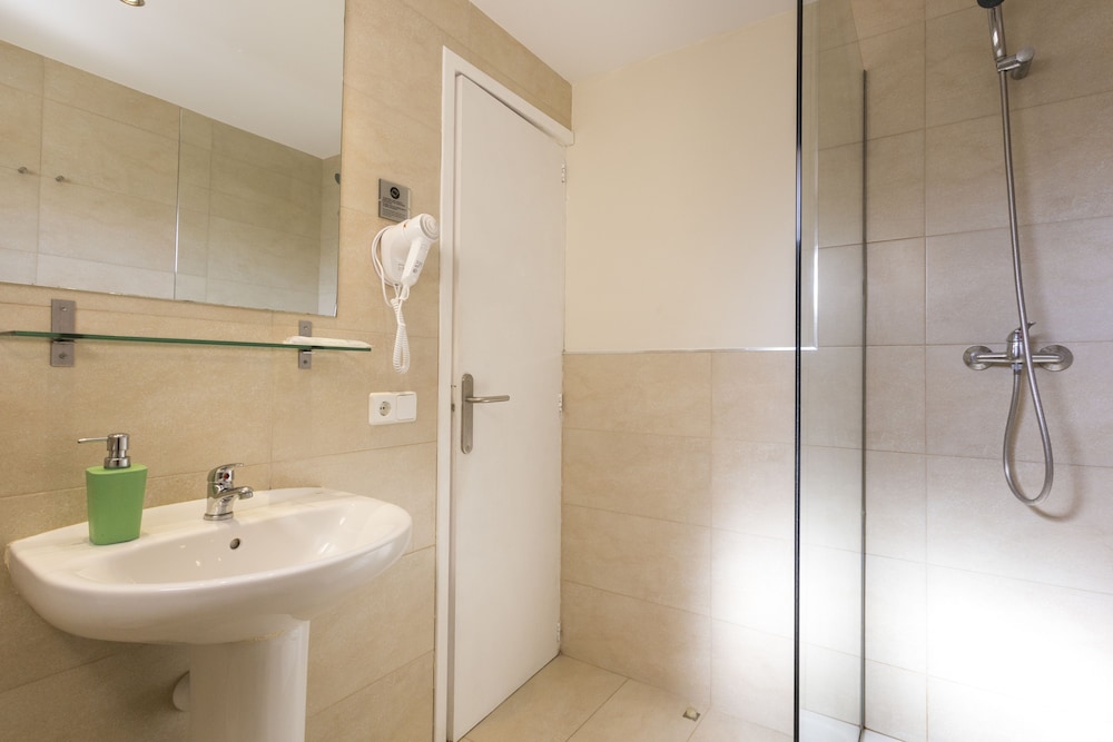 Hostal Bonany 44/45