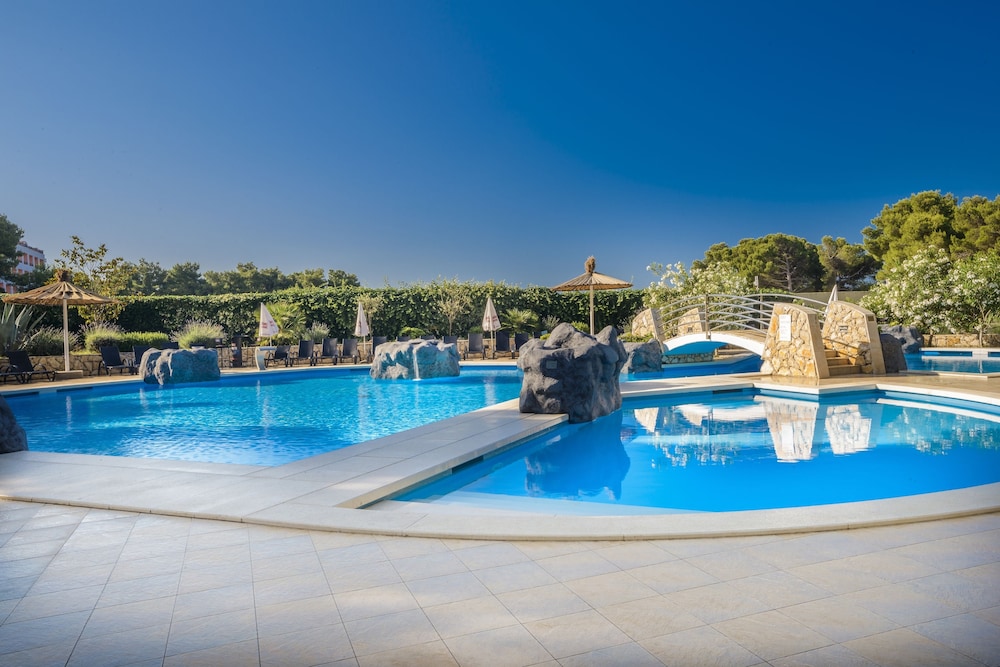 Matilde Beach Resort 47/50