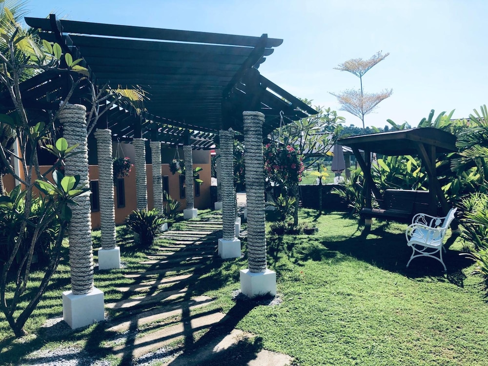 Chuu Pun Village Resort 68/75