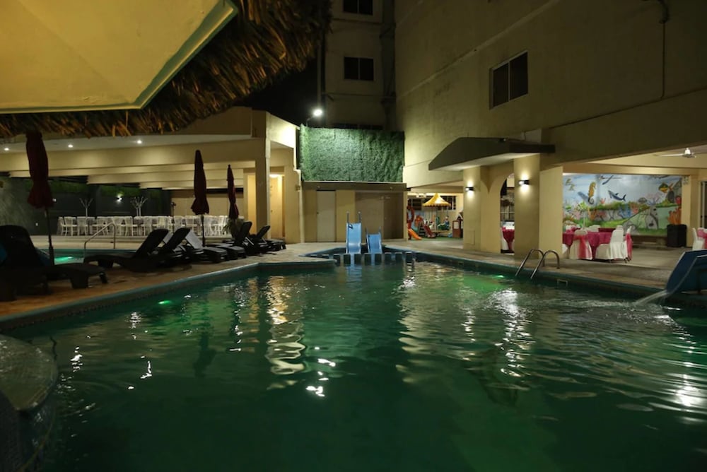 Hotel Miramar Inn 32/32