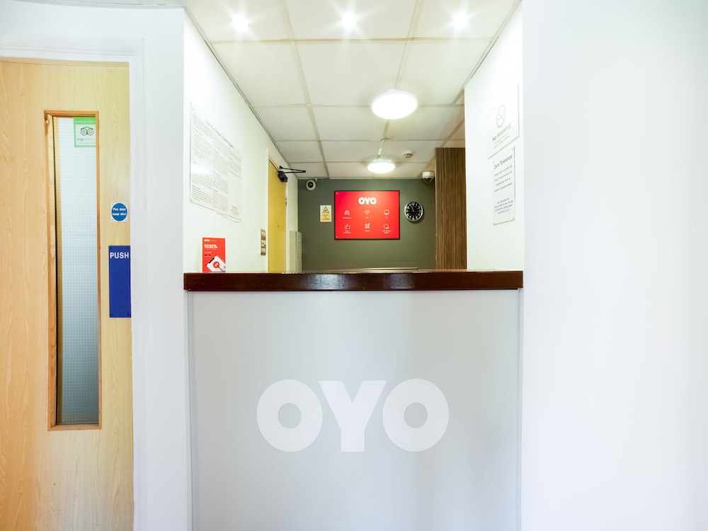 Lobby at OYO Sunrise Hotel, A46 N Leicester, LEICESTER