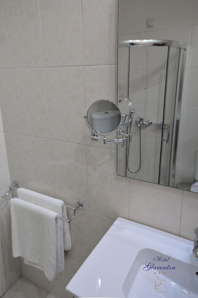 Glarentza Hotel 23/25