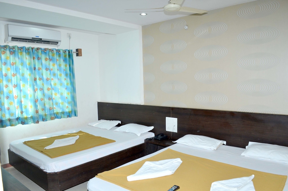 Hotel Sai Kamal 19/57