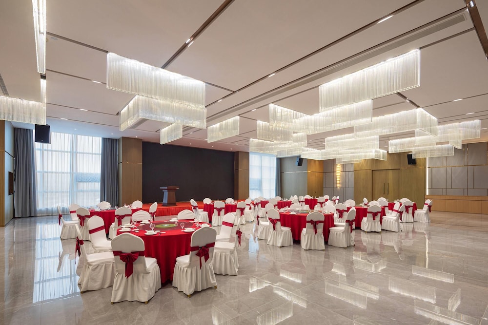Days Hotel by Wyndham Yancheng Hi-tech Park 26/28