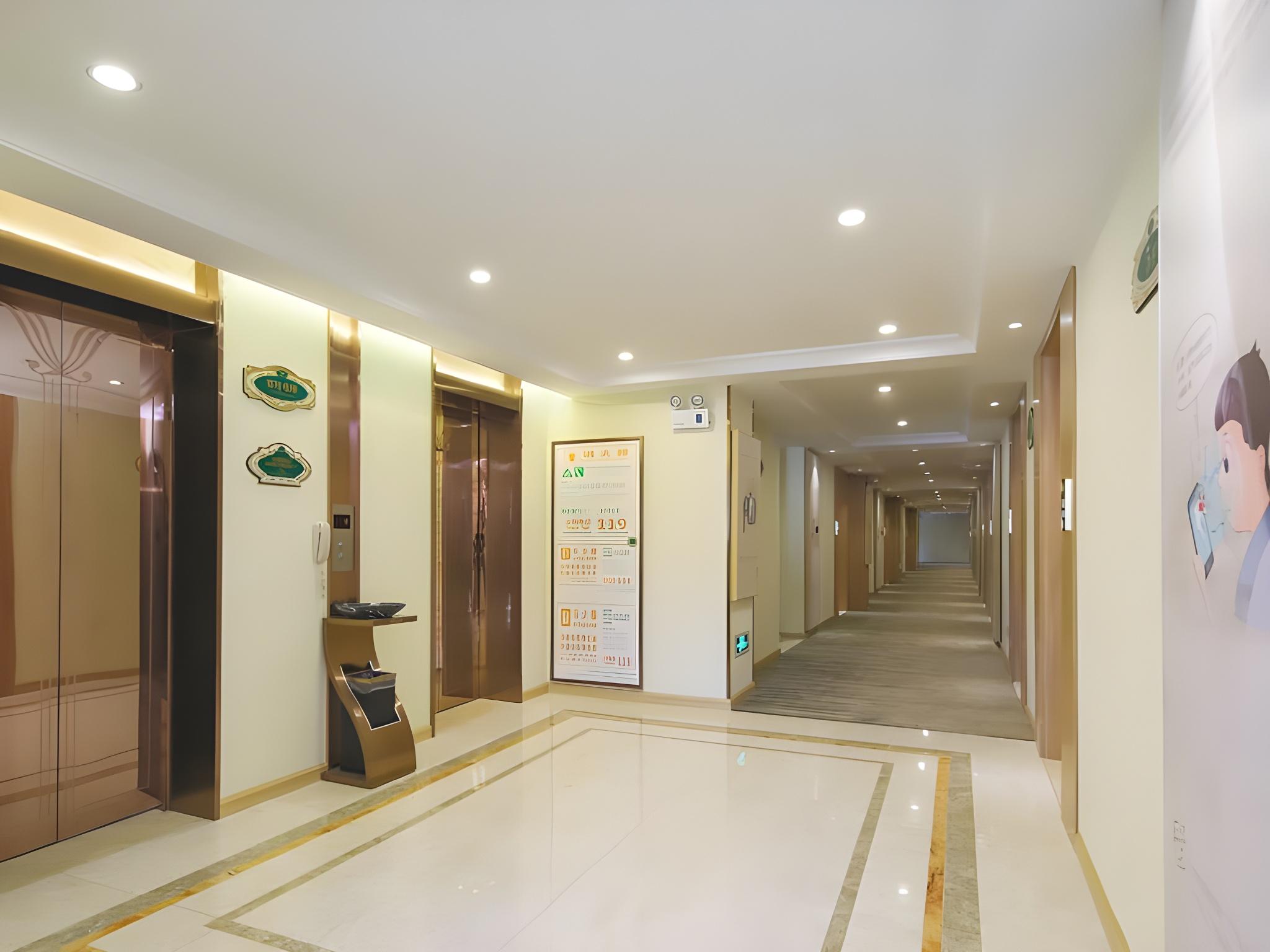 Vienna 3 Best Hotel (Lu'an Wanda Plaza) 12/31