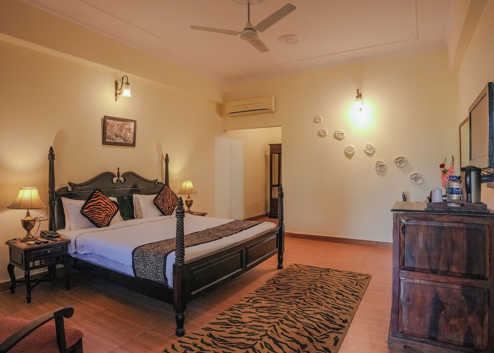 Superior, Double Bed, Garden View