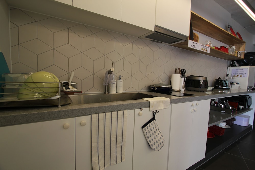 B My Guesthouse 7/50