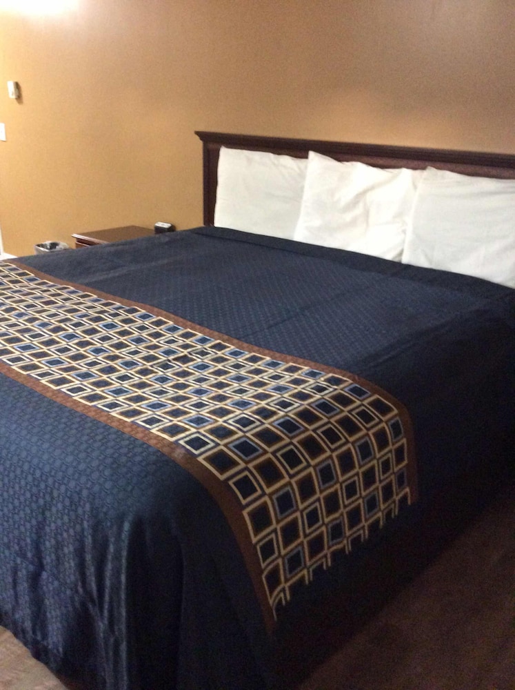Wickford Motor Inn 23/53