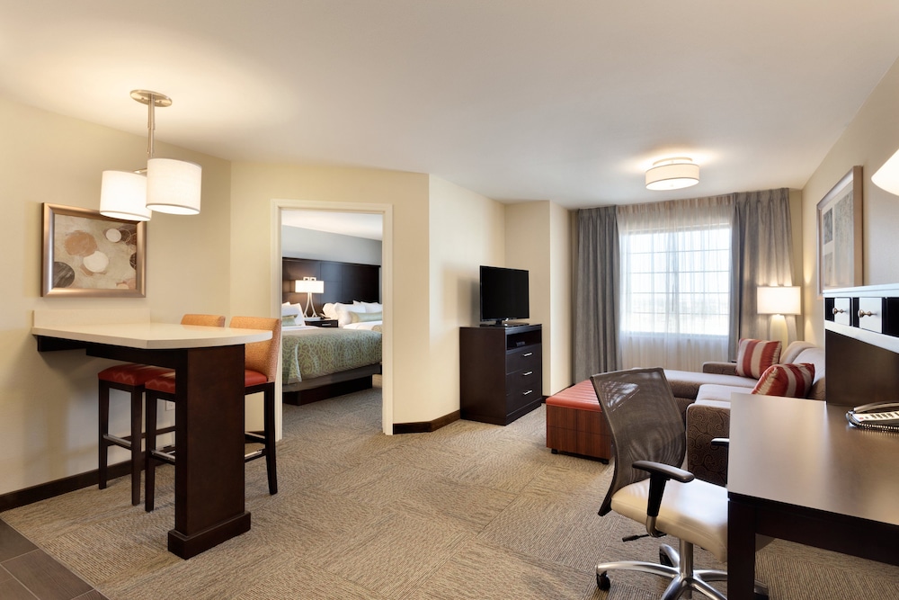Staybridge Suites MIDLAND 35/49