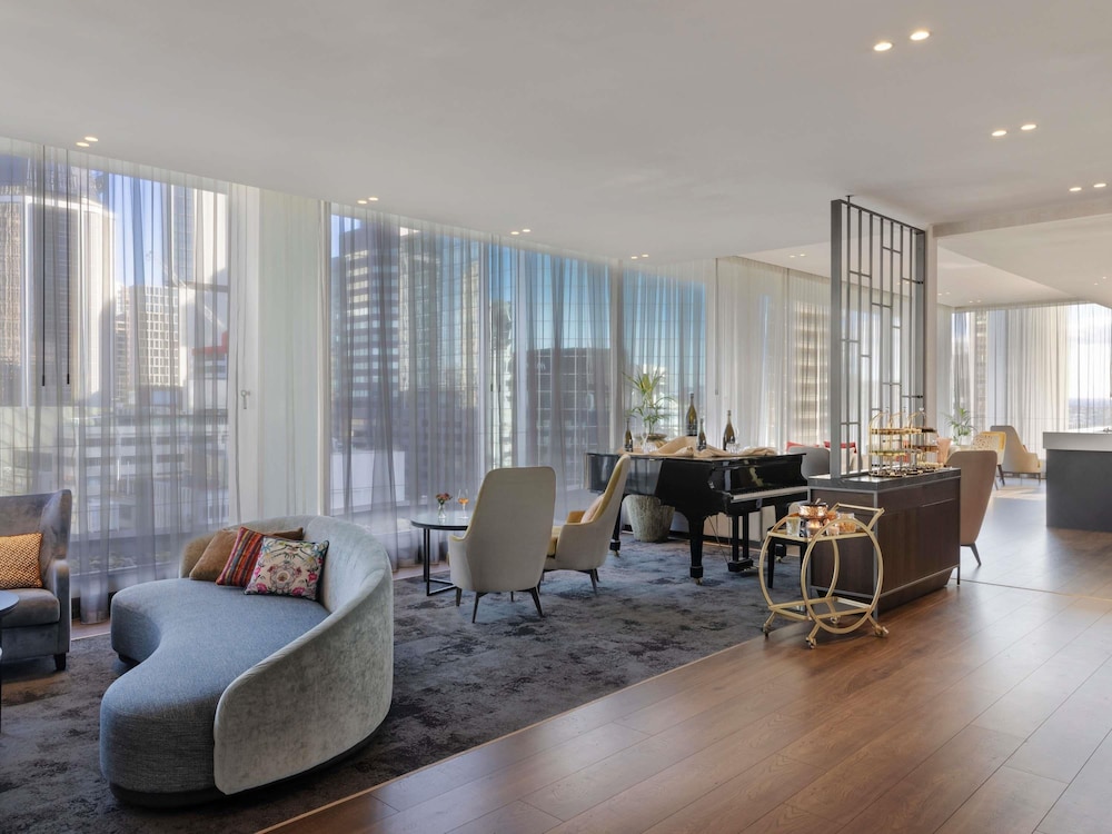 Movenpick Hotel Auckland 55/75