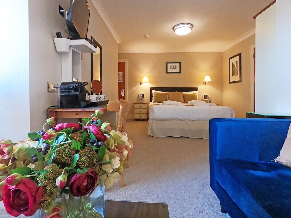 Riviera Lodge Hotel 33/50