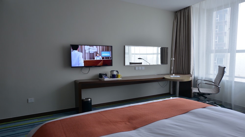 HOLIDAY INN EXPRESS WEIHAI HI-TECH ZONE 11/31