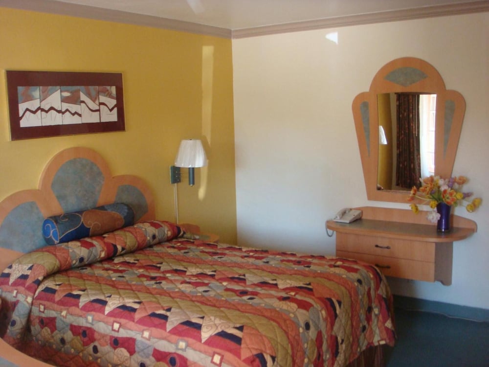 Economy Inn 25/58