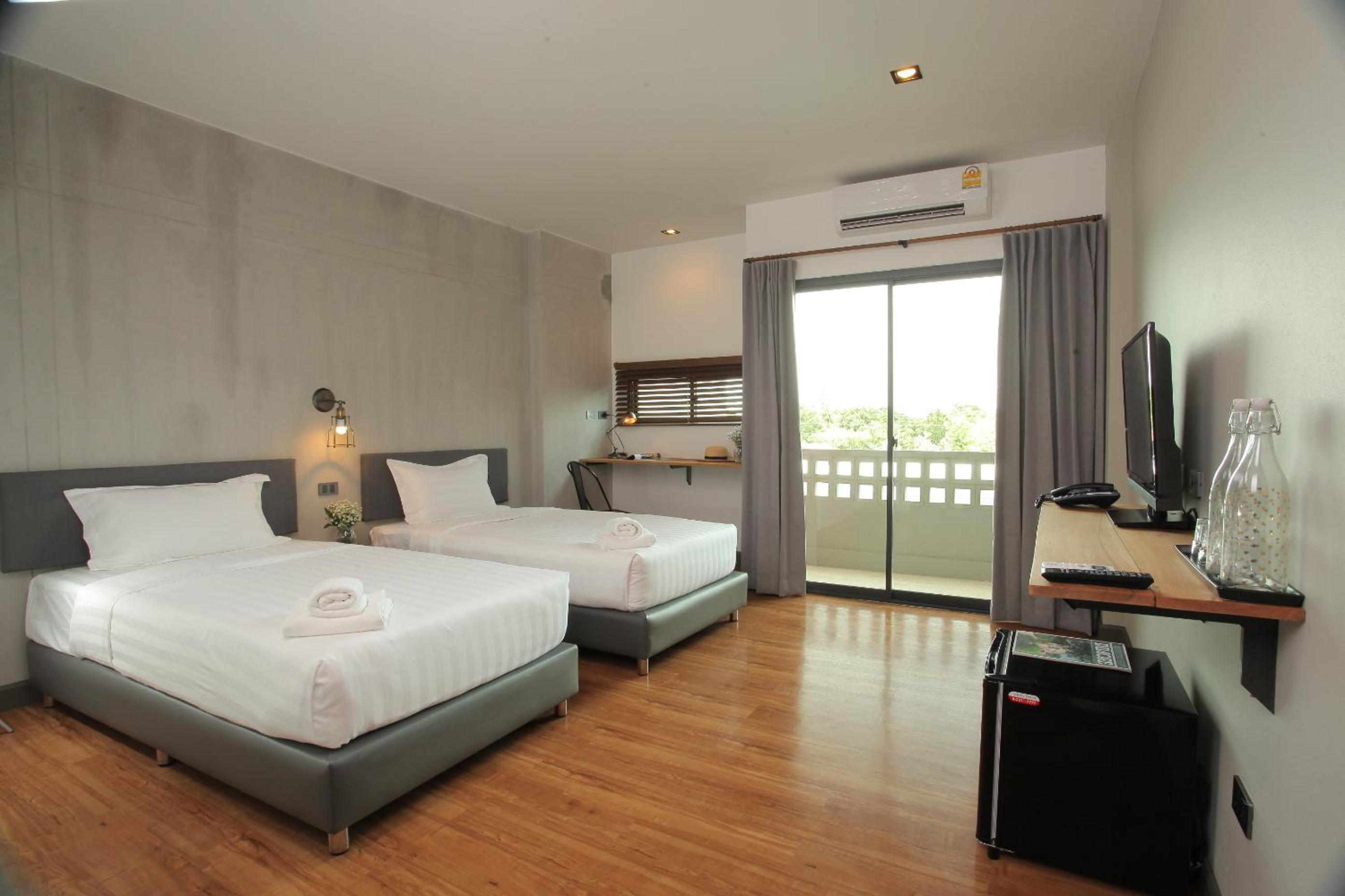 Superior, Twin Beds