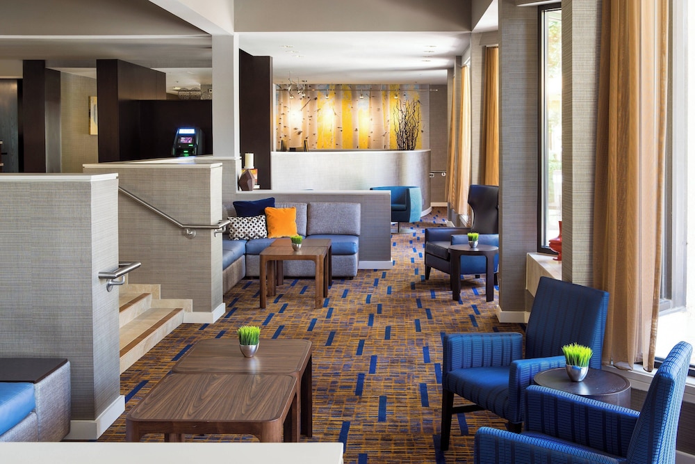 Courtyard by Marriott Denver Central Park 44/50