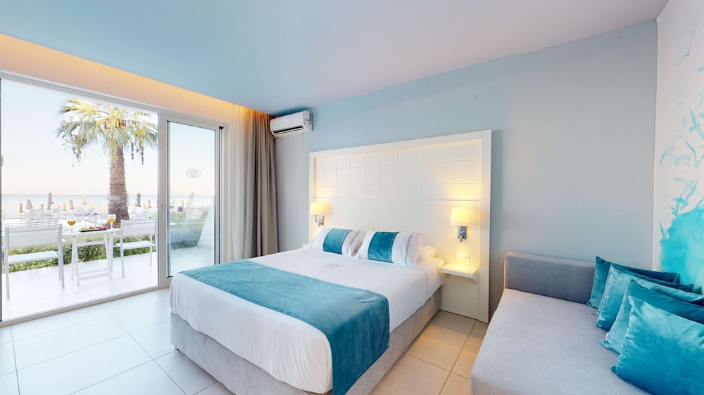 Acrotel Lily Ann Boutique Hotel 13/70
