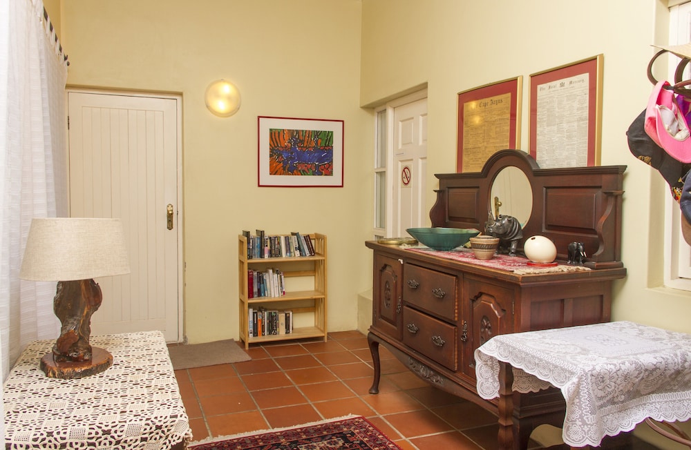 Albatross Guest House 43/68