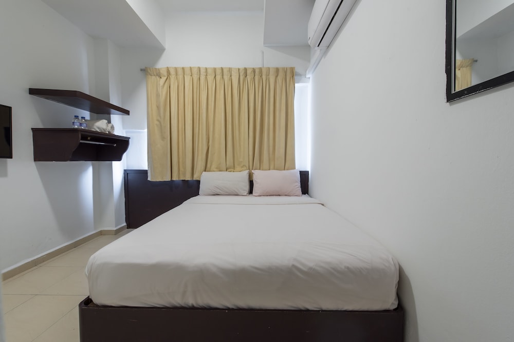 OYO 1090 Hollitel Hotel Melaka 10/17