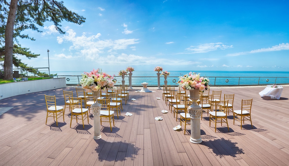 Castello Mare Hotel & Wellness Resort 88/102