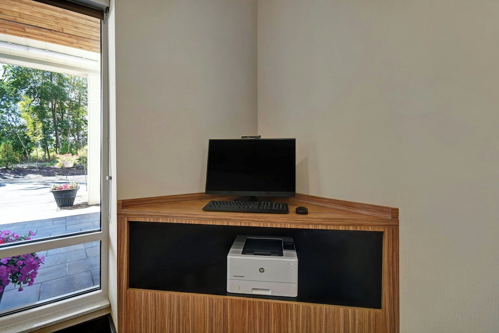 TownePlace Suites by Marriott Grand Rapids Wyoming 23/31