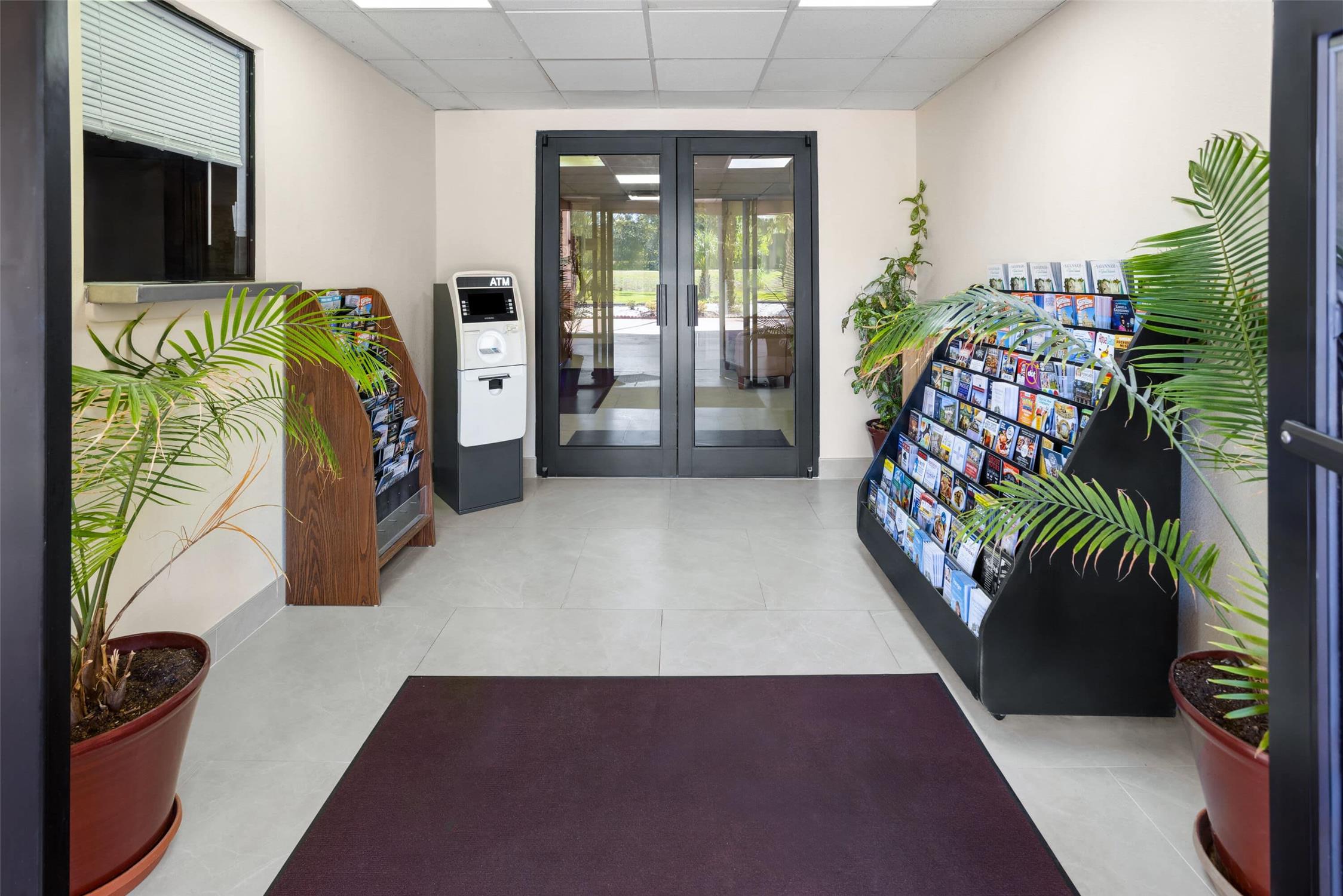 Howard Johnson by Wyndham Savannah GA 24/27